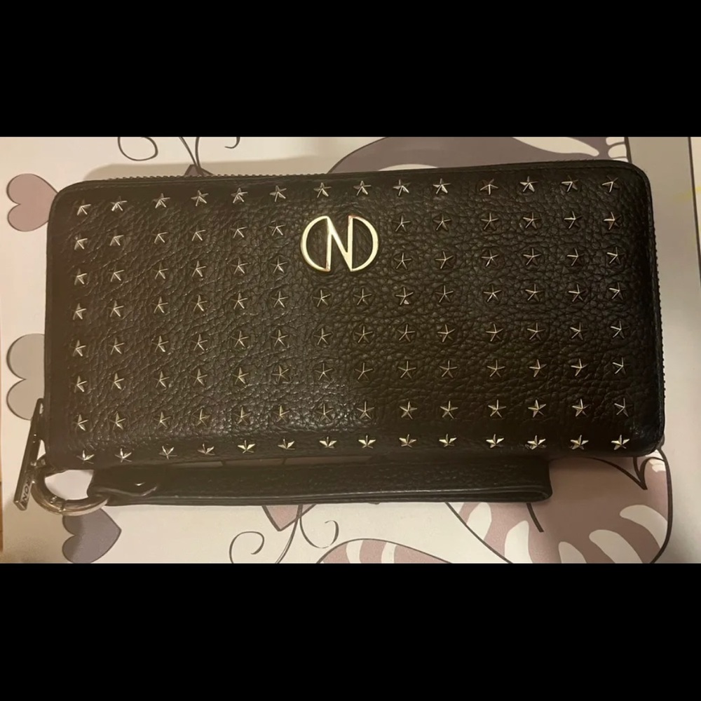 Caroline neron leather wallet